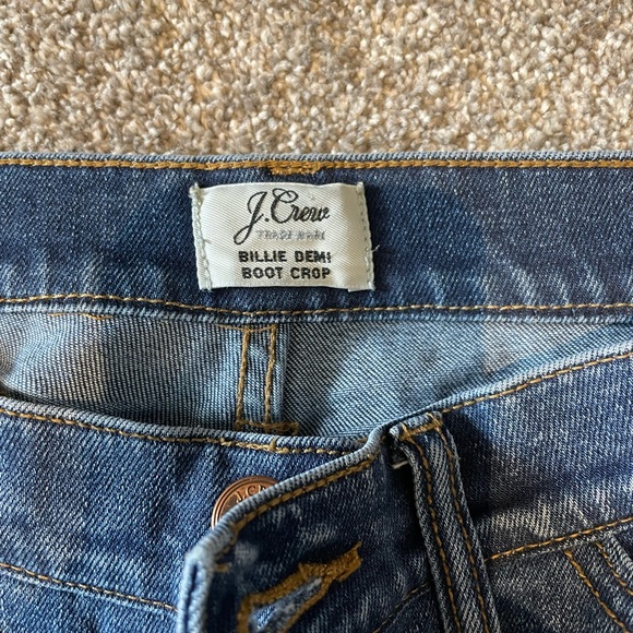 J. Crew jeans.. no size tag but fits like 27/28 waist - Picture 2 of 2